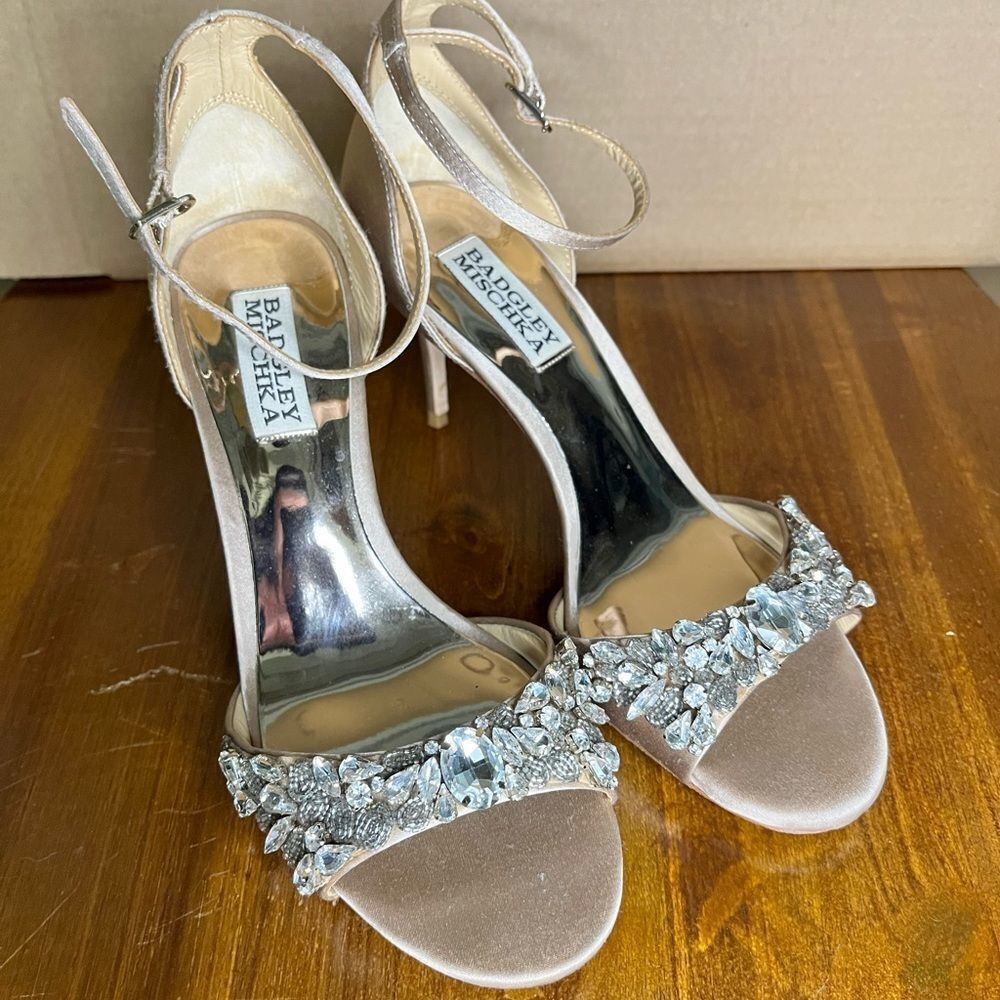 Badgley Mischka Heeled Sandals - Picture 8 of 16